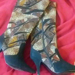 Calf length vintage style boots
